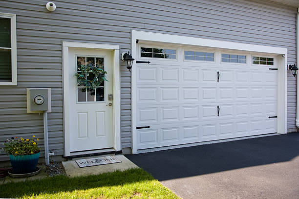 24/7 Emergency Garage Door Panel Replacement experts in Union City, OH